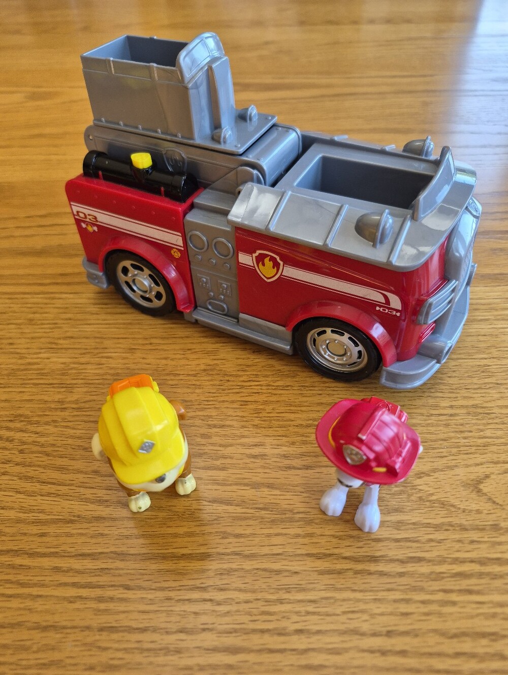 Paw Patrol Marshall Split-Second 2-in-1 Transforming Fire Truck
